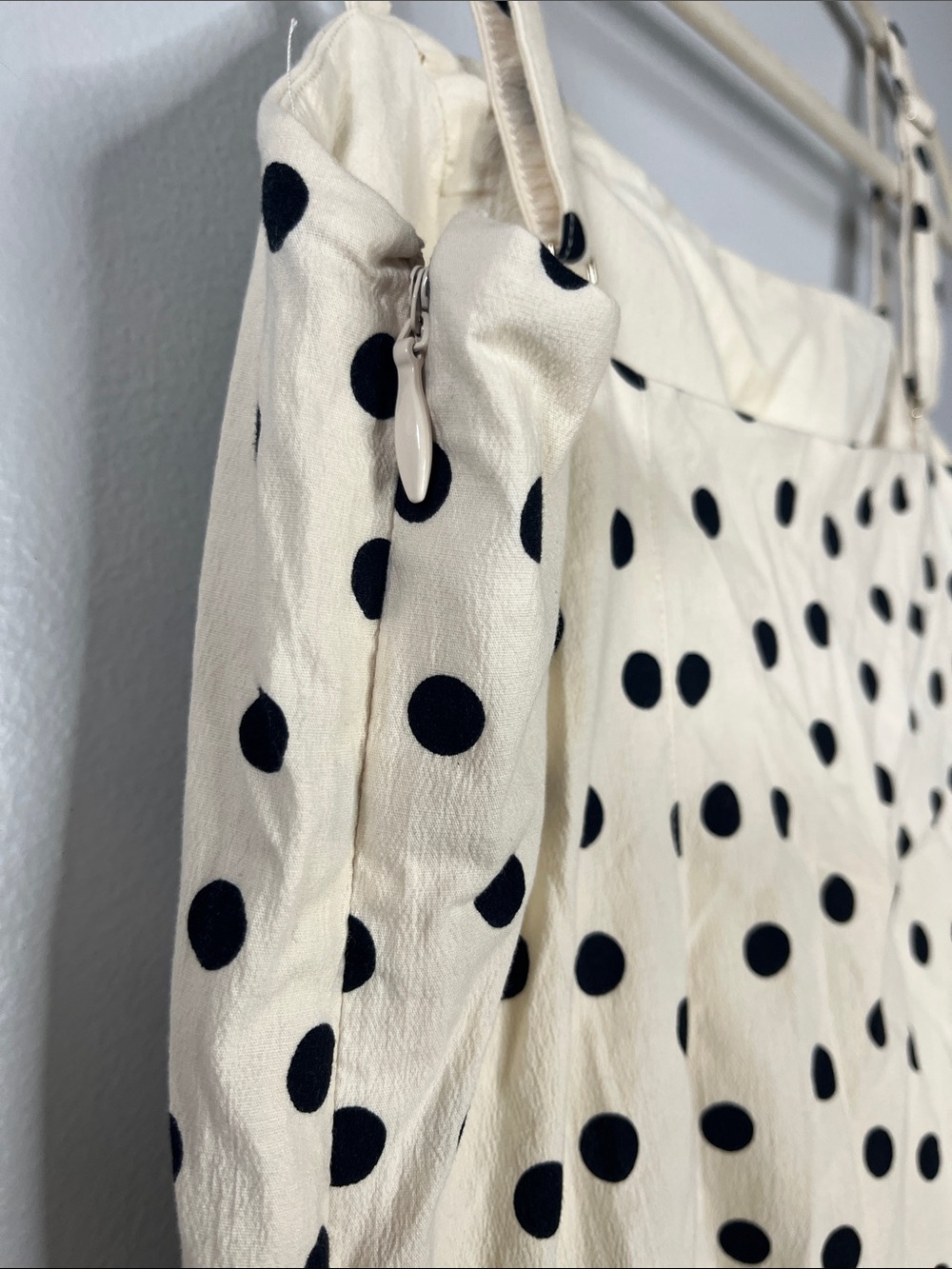 Abercrombie & Fitch Bra-free Everyday Skort mini dress in White Polka Dot - Picture 4 of 10